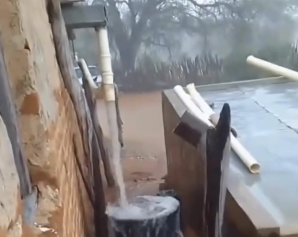 Chuva inesperada em julho surpreende moradores de Dom Inocêncio