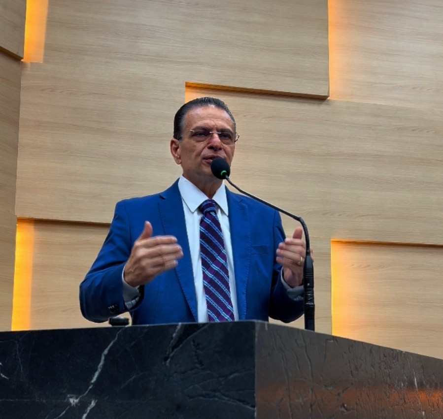 Sancionada lei de Gessivaldo Isaías que reconhece eventos de fé na cultura
