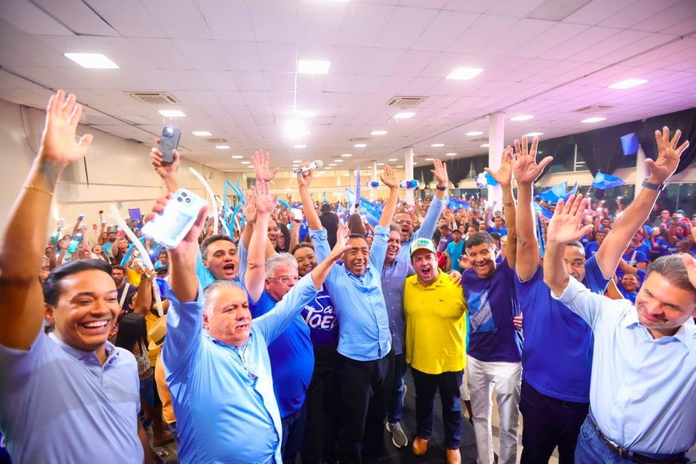 Joel Rodrigues reúne multidão em ato de pré-campanha em Floriano
