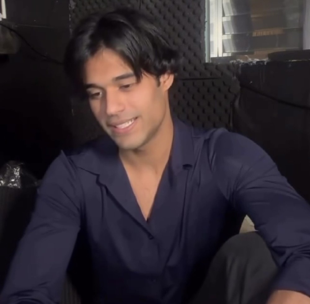 Cantor Piauiense David Singer abre mão de reality show para não divulgar apostas