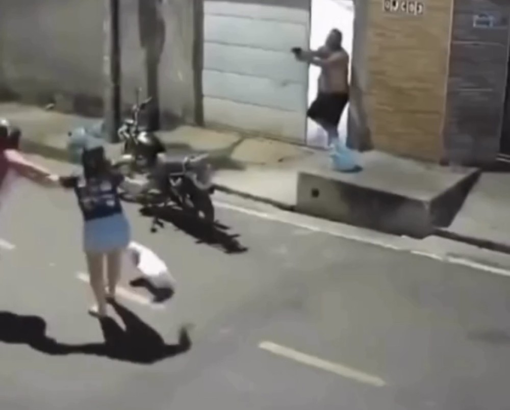 Mulher reage a assalto e entra em luta corporal com suspeito em Teresina