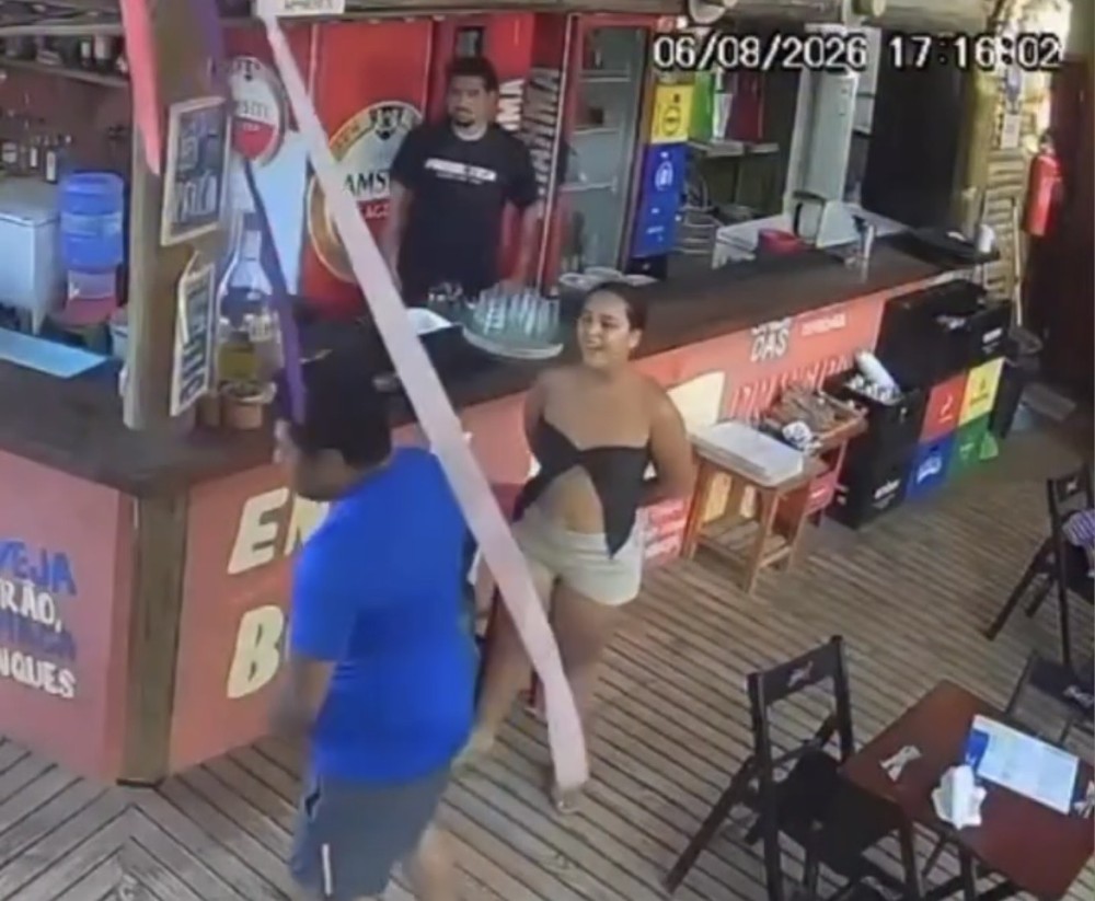 Turista destrata e cospe no rosto de garçonete em Barra Grande