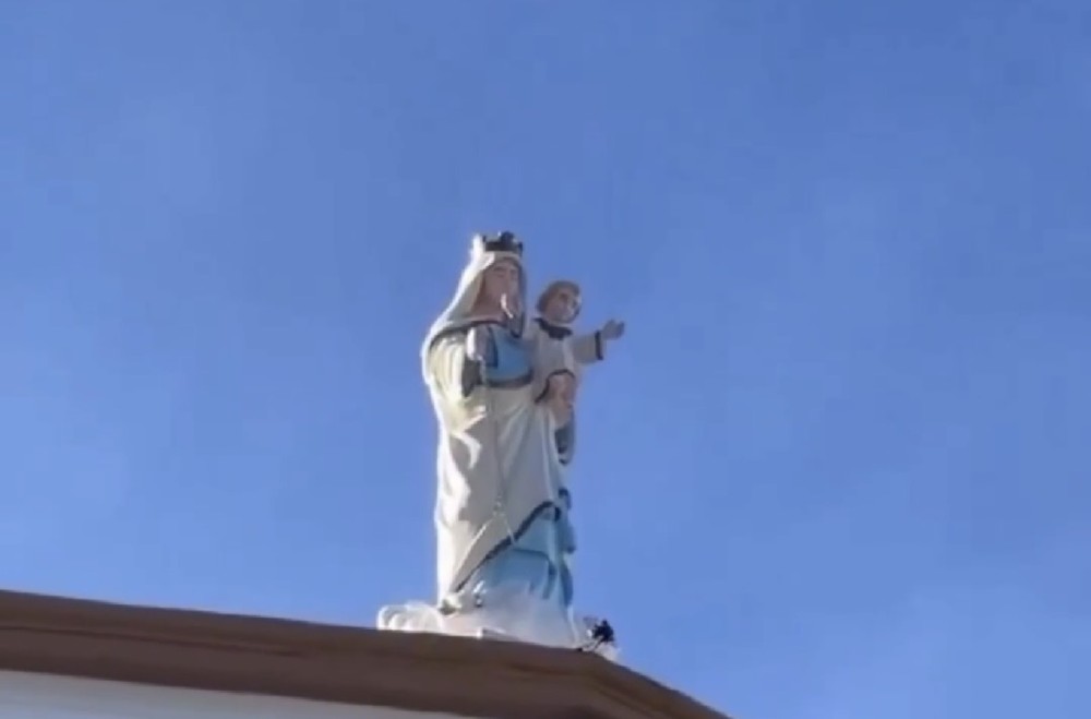 Imagem de Nossa Senhora se mantém intacta durante terremoto de 7,4