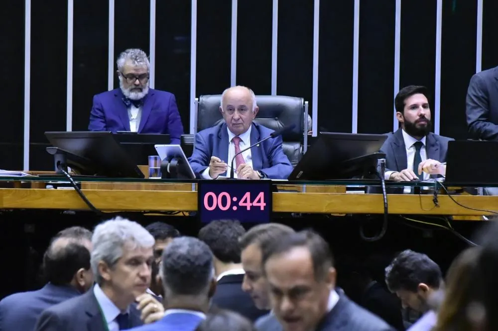 Articulação de Júlio César garante R$ 260 milhões extras para o Piauí