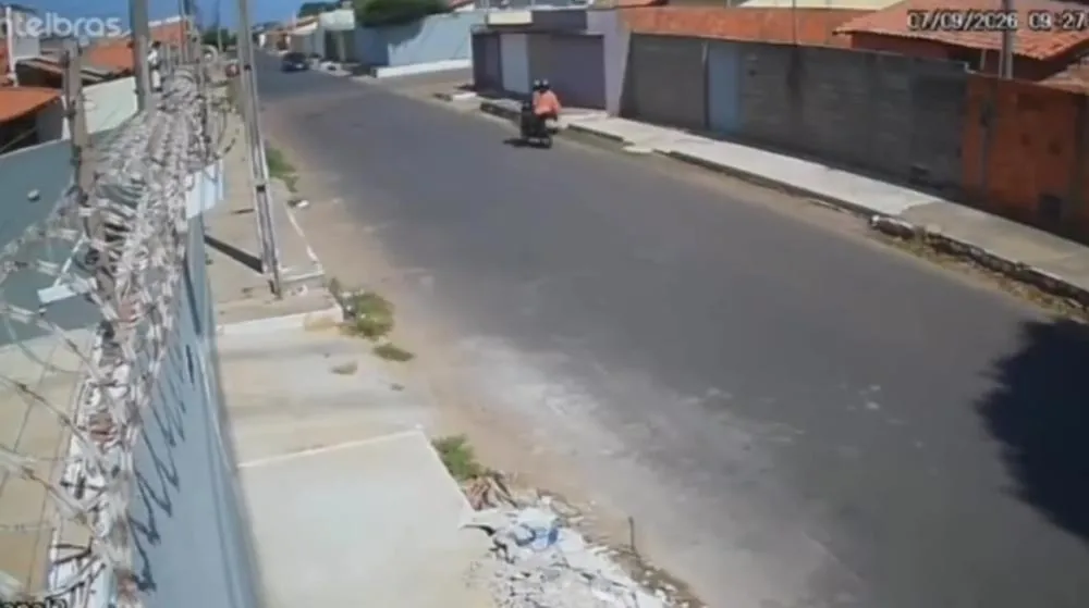 Colisão deixa dois feridos e polícia apreende armas no litoral do Piauí