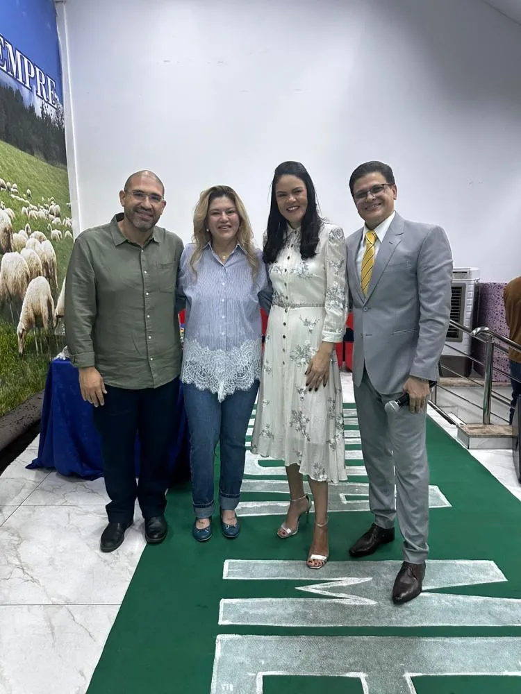 Líder da Igreja Mundial declara apoio a Samantha Cavalca no Piauí
