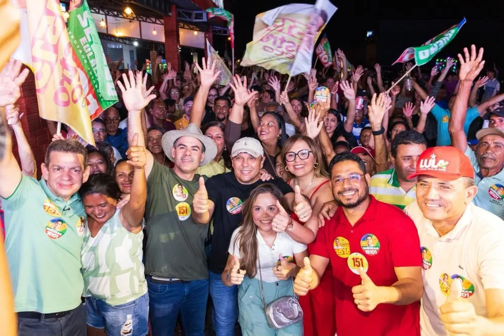 Multidão acompanha carreata e encontro do Time do Povo em Itaueira