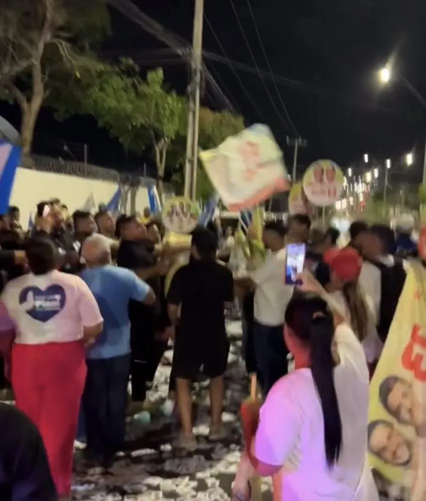 Debate da TV Clube tem princípio de tumulto entre apoiadores do lado de fora