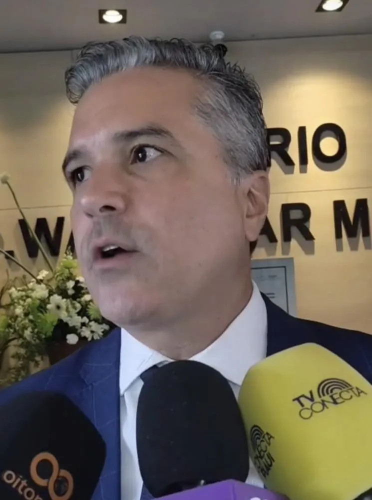Dr. Vinícius evita debater 2028, mas não descarta disputar Prefeitura de Teresina